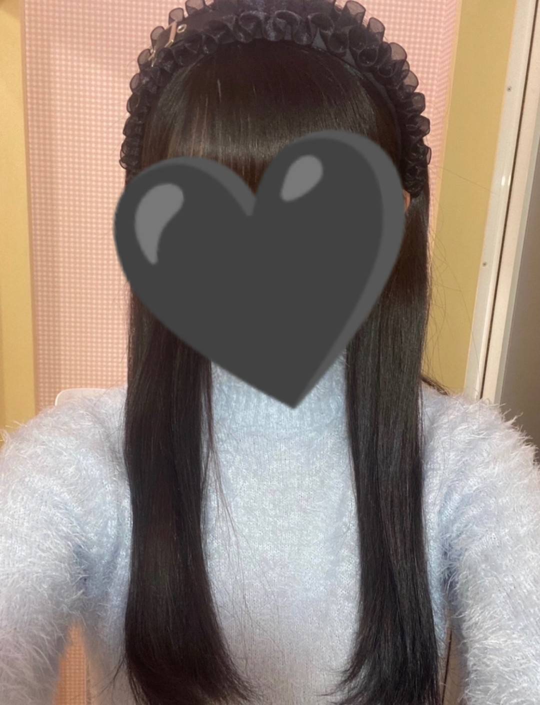 ひな【元アイドル】